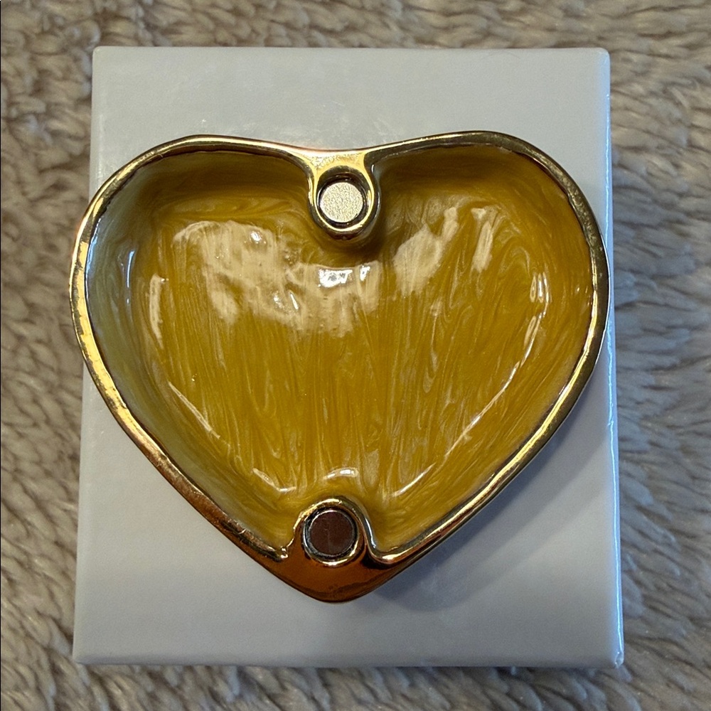 JERÉ American Flag Heart Trinket - Picture 9 of 11